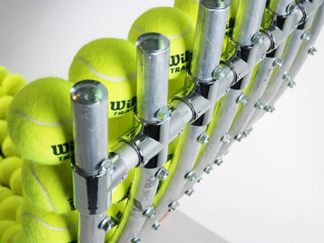 Six-o particolare struttura